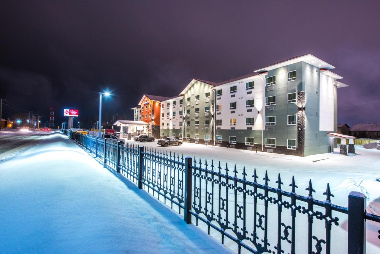 فندق بيست ويسترن بلص شاتيو فورت سانت جون Fort St. John المظهر الخارجي الصورة